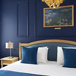 Romantic & 4*