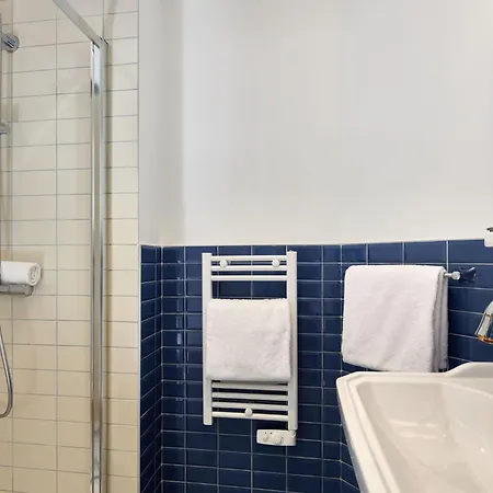 Romantic & 4* Paříž
