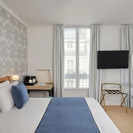 Romantic & 4* Paris